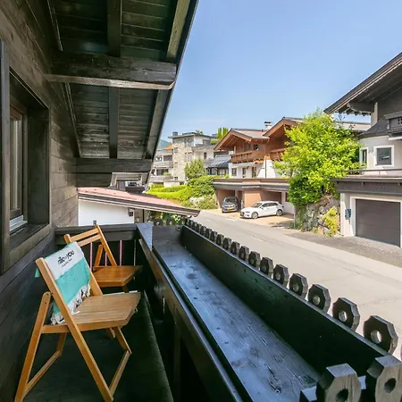 아파트 Rettenstein Und Gaisbergblick 티롤 키르흐베르크